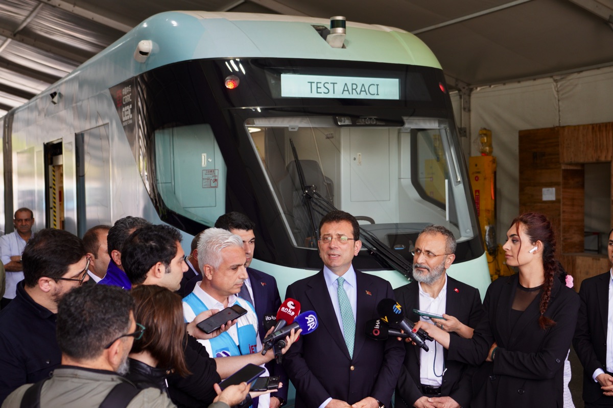 Elektrikli metrobüs İstanbul’da testte 14