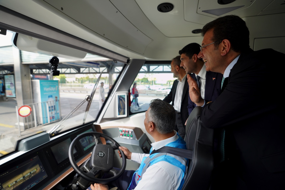 Elektrikli metrobüs İstanbul’da testte 4