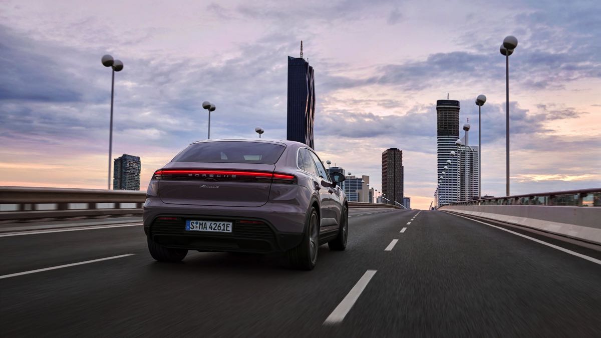 Yüzde 100 elektrikli Porsche Macan Türkiye’de 2