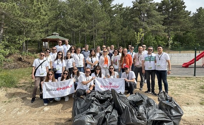 Zorlu Enerji Kıvılcımları çevre temizliği yaptı