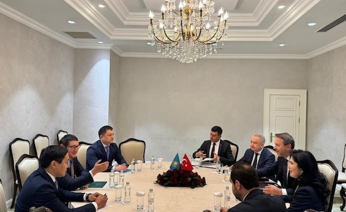 Türkiye ve Kazakistan enerji iş birliği olanakları değerlendirildi