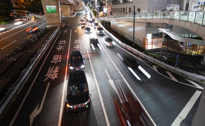 Japonya’dan yürüyen bant sistemli yol ile bir taşla bir kaç kuş