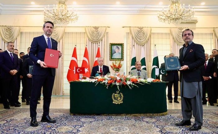 Türkiye ve Pakistan arasında enerji iş birliği anlaşması 