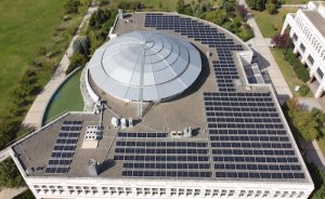 Sabancı Üniversitesi çatıları güneş elektriği üretiyor